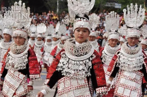 苗侗服饰：穿在身上的民族风情