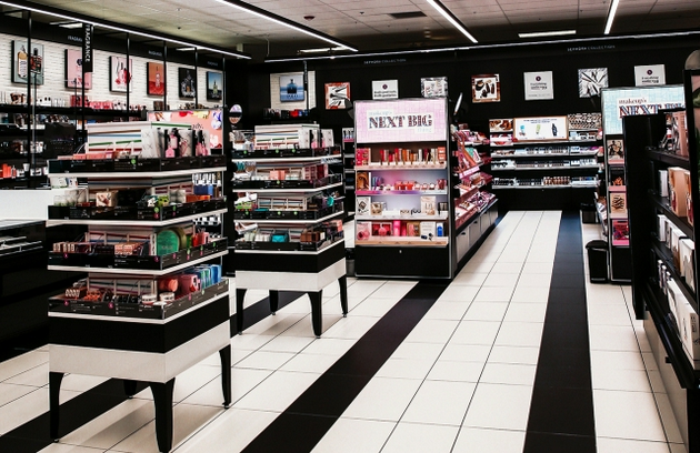 大型化妆品零售也联名，Sephora、Kohl's店里有店