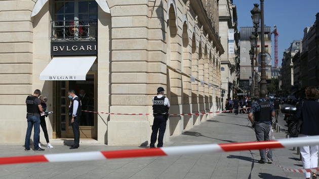 宝格丽巴黎旗舰店遭持枪劫匪袭击